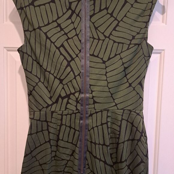 Lela Rose Women's Size 10 Sleeveless V-Neck Sheath Dress Green &Black Silk Blend - Picture 3 of 12